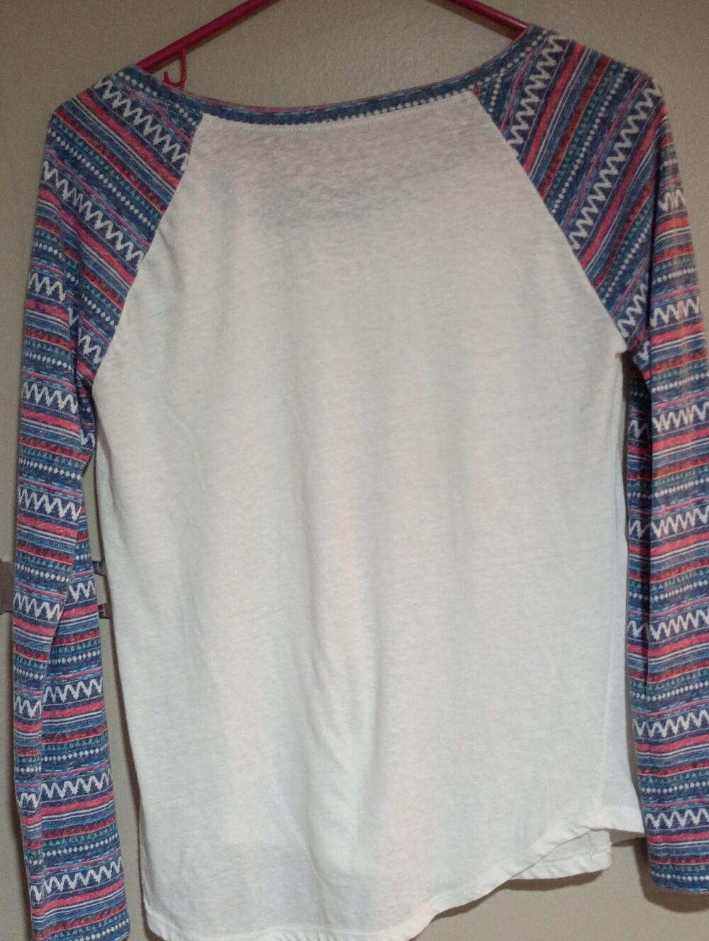 Aeropostale White Raglan Long Sleeve Top with Blue and Pink Patterned Sleeves